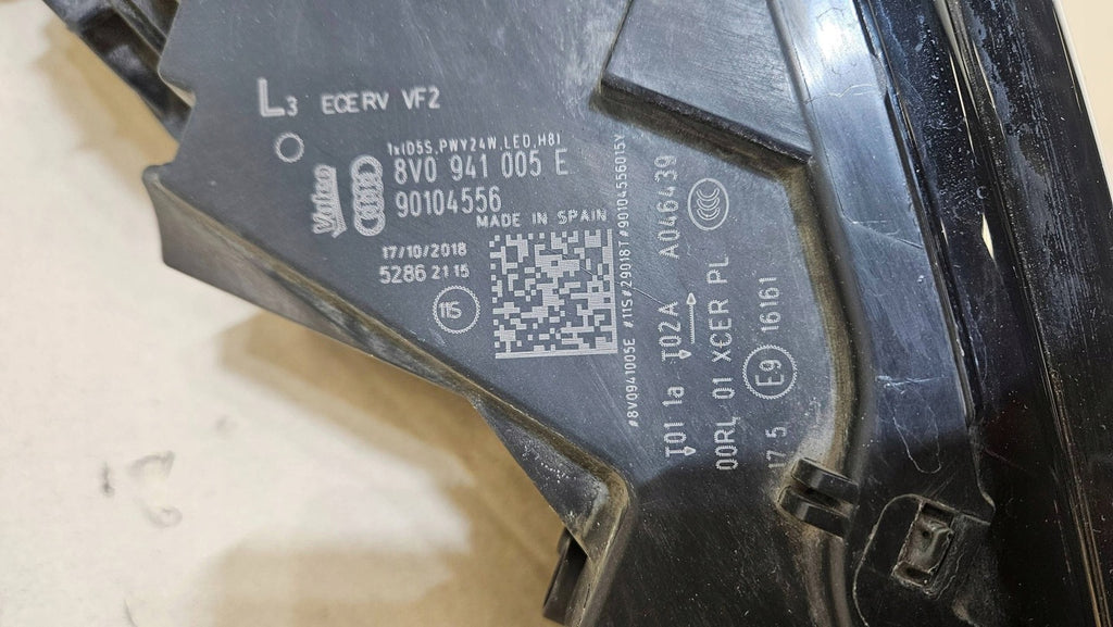Frontscheinwerfer Audi A3 8V0941005E Links Scheinwerfer Headlight SCH1111153891dt