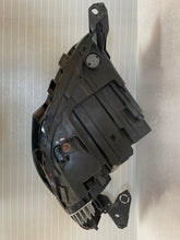 Laden Sie das Bild in den Galerie-Viewer, Frontscheinwerfer Opel Corsa F LED Rechts Scheinwerfer Headlight SCH7874744992pa