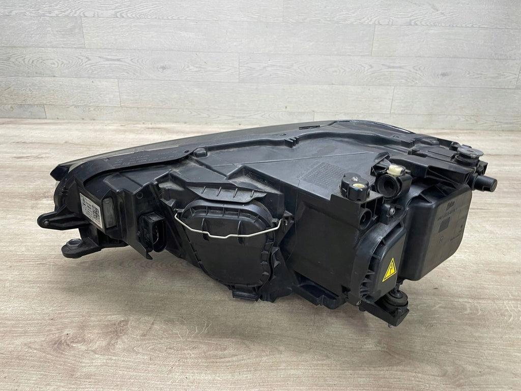 Frontscheinwerfer VW Golf Sportsvan 517941034B Xenon Rechts Headlight SCH9272727718gw