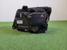 Laden Sie das Bild in den Galerie-Viewer, Frontscheinwerfer VW Amarok 2H1941015AF Ein Stück (Rechts oder Links) Headlight SCH2012831346rl