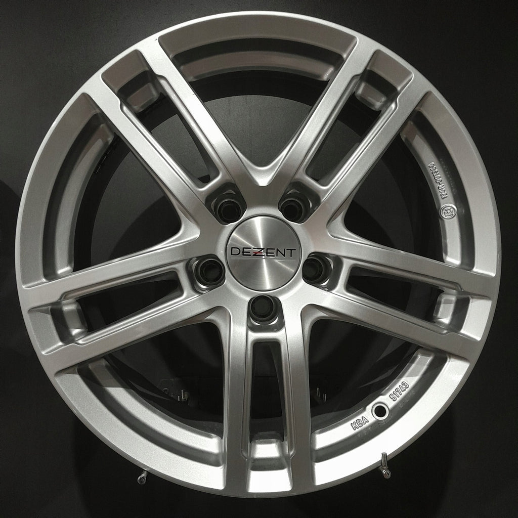 4x Alufelge 17 Zoll 7.0" 5x112 44 5ET Glanz Silber KBA51743 Mercedes-Benz W206 FEL2583515735wc