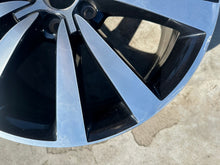 Laden Sie das Bild in den Galerie-Viewer, 1x Alufelge 19 Zoll 8.0" 5x112 5C0601025N VW New Rim Wheel FEL5214956426pd