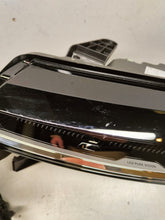 Laden Sie das Bild in den Galerie-Viewer, Frontscheinwerfer Renault Megane Etech 260605490R 260104574R LED Ein Satz SCH8072092589wm