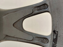Load image into Gallery viewer, 1x Alufelge 17 Zoll 5x130 98736212600 Porsche Cayman 987 Rim Wheel FEL3963720027fl