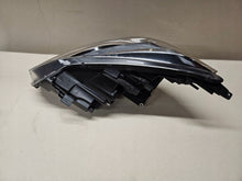 Load image into Gallery viewer, Frontscheinwerfer Opel Zafira C 39107635 Rechts Scheinwerfer Headlight SCH9850827743nh