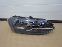 Laden Sie das Bild in den Galerie-Viewer, Frontscheinwerfer VW Polo 2G1941006 Rechts Scheinwerfer Headlight