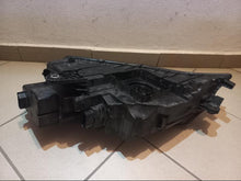 Laden Sie das Bild in den Galerie-Viewer, Frontscheinwerfer Skoda Octavia III 5E1941016F Full LED Rechts Headlight SCH6639780563ro