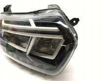 Laden Sie das Bild in den Galerie-Viewer, Frontscheinwerfer Dacia Duster 260106194R LED Rechts Scheinwerfer Headlight