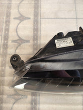 Laden Sie das Bild in den Galerie-Viewer, Frontscheinwerfer Skoda Superb III 3V1941015B Links Scheinwerfer Headlight