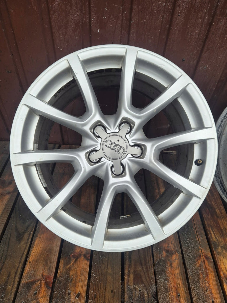 1x Alufelge 18 Zoll 8.0" 5x112 39ET Glanz Silber 8R0601025 Audi Q5 Rim Wheel FEL4564357701em