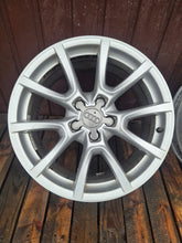 Load image into Gallery viewer, 1x Alufelge 18 Zoll 8.0" 5x112 39ET Glanz Silber 8R0601025 Audi Q5 Rim Wheel FEL4564357701em