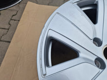 Load image into Gallery viewer, 1x Alufelge 19 Zoll 10.0" 5x130 47ET Glanz Silber 9J1601025C Porsche Taycan FEL8127193600yk