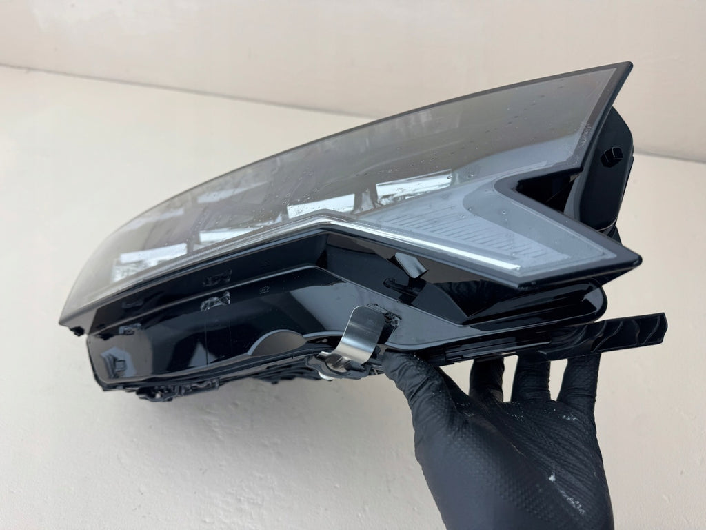 Frontscheinwerfer Skoda Octavia IV 24R-A 5E4941010 Rechts Scheinwerfer Headlight SCH5355025530ub
