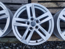 Laden Sie das Bild in den Galerie-Viewer, 4x Alufelge 17 Zoll 7.0" 5x112 42ET Glanz Silber 8W0601025P Audi Rim Wheel FEL4972618657ps