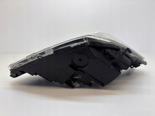 Laden Sie das Bild in den Galerie-Viewer, Frontscheinwerfer Toyota Yaris Links Scheinwerfer Headlight SCH5628572869gt