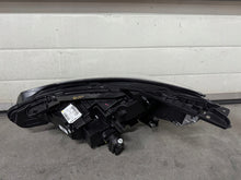 Laden Sie das Bild in den Galerie-Viewer, Frontscheinwerfer Mitsubishi Colt I 260102753R Rechts Scheinwerfer Headlight SCH7734101370lx