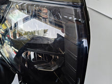 Laden Sie das Bild in den Galerie-Viewer, Frontscheinwerfer Ford Transit Courier 24-R2X6-13W029-CE Rechts Headlight SCH1734820422ku