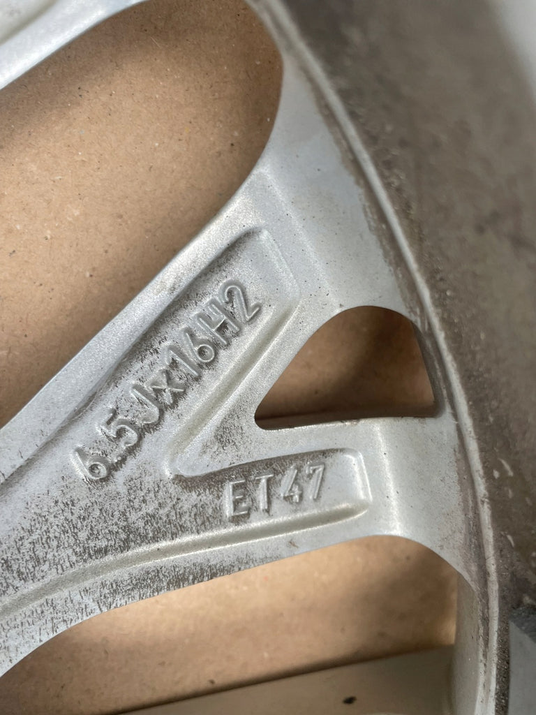 1x Alufelge 16 Zoll 6.5" 5x100 47ET 6F0601025M Seat Ibiza Rim Wheel