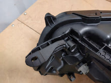 Laden Sie das Bild in den Galerie-Viewer, Frontscheinwerfer Toyota Highlander 10100-8A06K Full LED Rechts oder Links