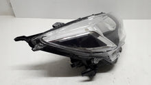 Laden Sie das Bild in den Galerie-Viewer, Frontscheinwerfer Mitsubishi Space Star W5335 Rechts Scheinwerfer Headlight