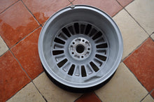 Laden Sie das Bild in den Galerie-Viewer, 1x Alufelge 16 Zoll 6.5&quot; 5x108 44ET A4154011000 Mercedes-Benz Citan Rim Wheel