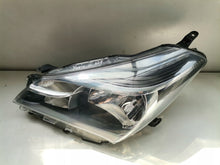 Load image into Gallery viewer, Frontscheinwerfer Toyota Yaris Links Scheinwerfer Headlight