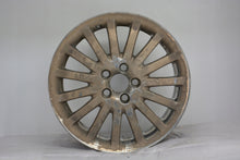 Laden Sie das Bild in den Galerie-Viewer, 1x Alufelge 17 Zoll 7.0&quot; 5x108 52,5ET Glanz 31201773 Volvo V40 C30 S40 C70 V50