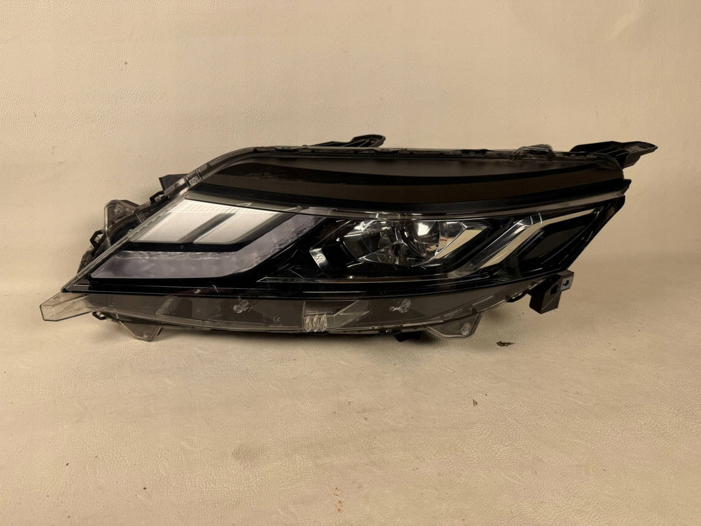 Frontscheinwerfer Mitsubishi L200 8301D381 Links Scheinwerfer Headlight SCH5061606894uw