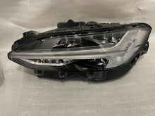 Load image into Gallery viewer, Frontscheinwerfer Volvo S90 V90 32228310 LED Links Scheinwerfer Headlight SCH5859709832vp