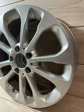 Load image into Gallery viewer, 1x Alufelge 17 Zoll 6.5" 5x112 A1564011700 Mercedes-Benz X156 Rim Wheel FEL3464928322xl