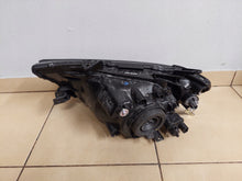 Laden Sie das Bild in den Galerie-Viewer, Frontscheinwerfer Mitsubishi L200 Rechts Scheinwerfer Headlight
