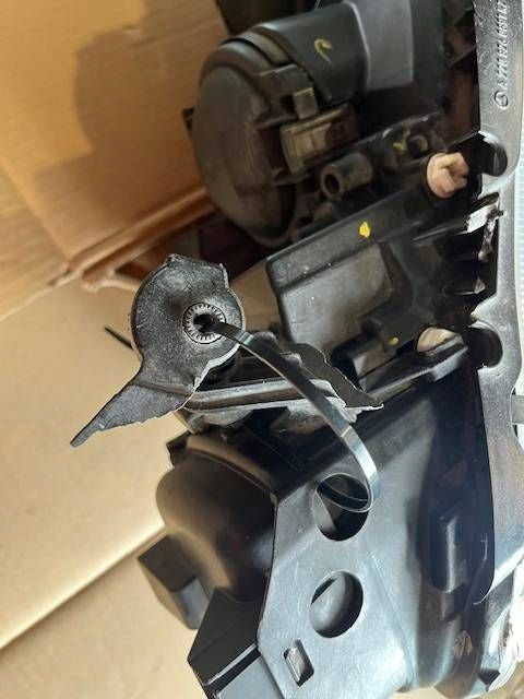 Frontscheinwerfer Mercedes-Benz W220 A2208203661 Rechts Scheinwerfer Headlight SCH9720332763hp