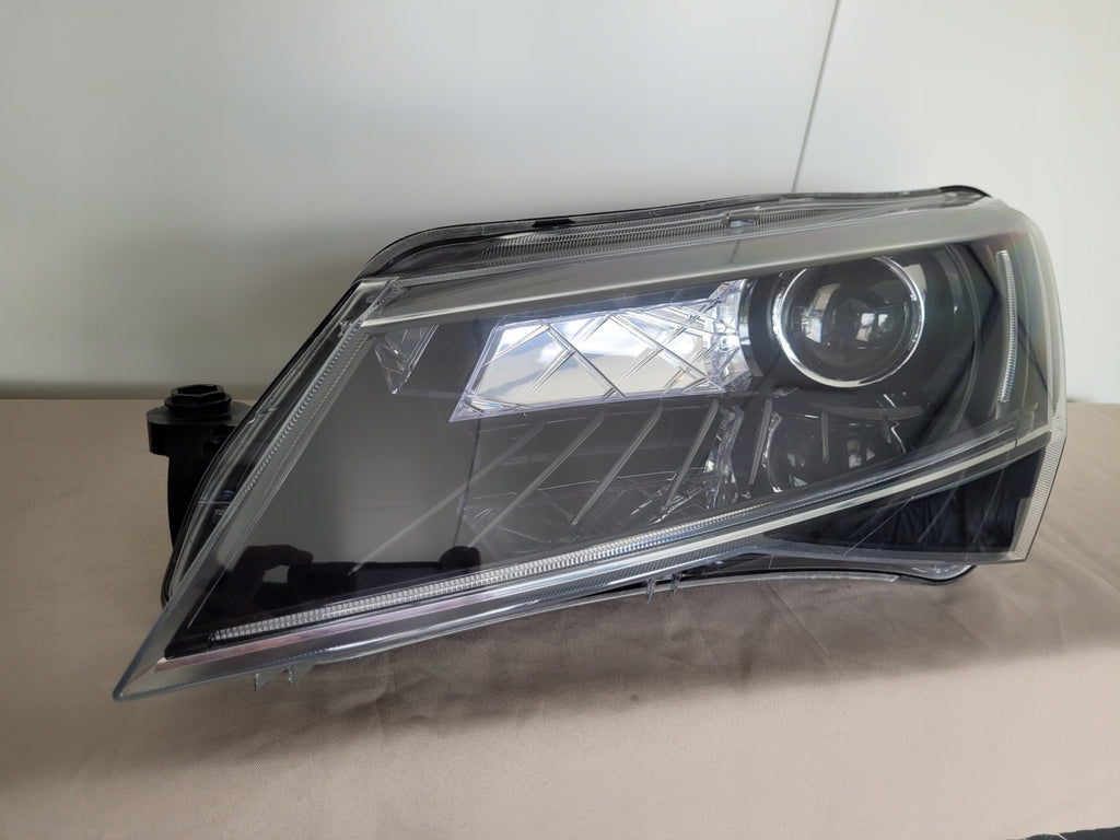 Frontscheinwerfer Skoda Superb III 3V1941015B Links Scheinwerfer Headlight SCH6710204609le