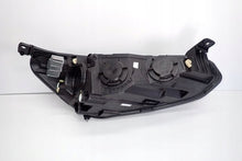 Laden Sie das Bild in den Galerie-Viewer, Frontscheinwerfer Ford Focus MX7B-13E015-CE Ein Stück (Rechts oder Links) SCH3836636213qx