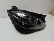 Laden Sie das Bild in den Galerie-Viewer, Frontscheinwerfer Mercedes-Benz W213 A2139067606 LED Rechts Headlight SCH4934319259sx