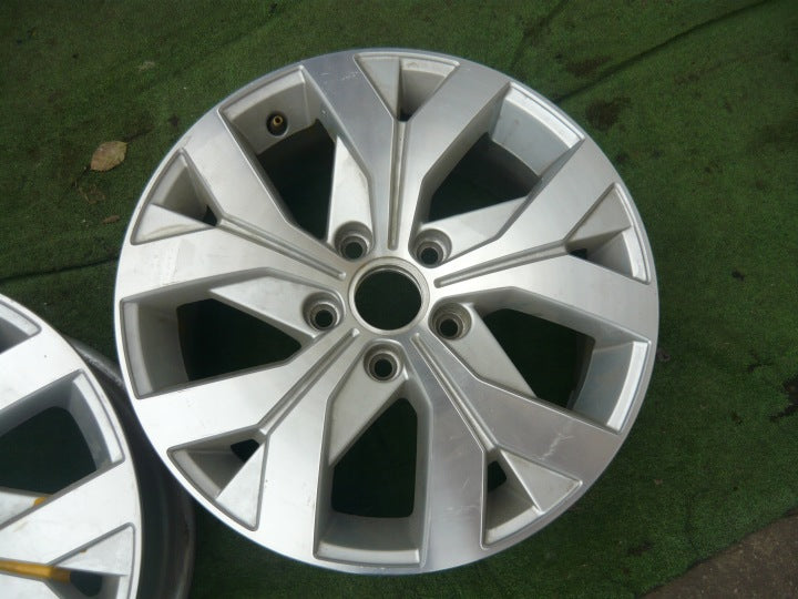 1x Alufelge 16 Zoll 6.5" 5x112 41ET Glanz Silber 3G0601025BJ VW Passat B8 FEL8924842185iz