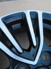 Load image into Gallery viewer, 1x Alufelge 15 Zoll 5.0" 4x100 46ET Glanz Mitsubishi Space Star Rim Wheel FEL8896017992tb