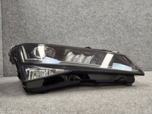 Load image into Gallery viewer, Frontscheinwerfer Skoda Superb III 3V1941016E LED Rechts Scheinwerfer Headlight SCH5394315638ab