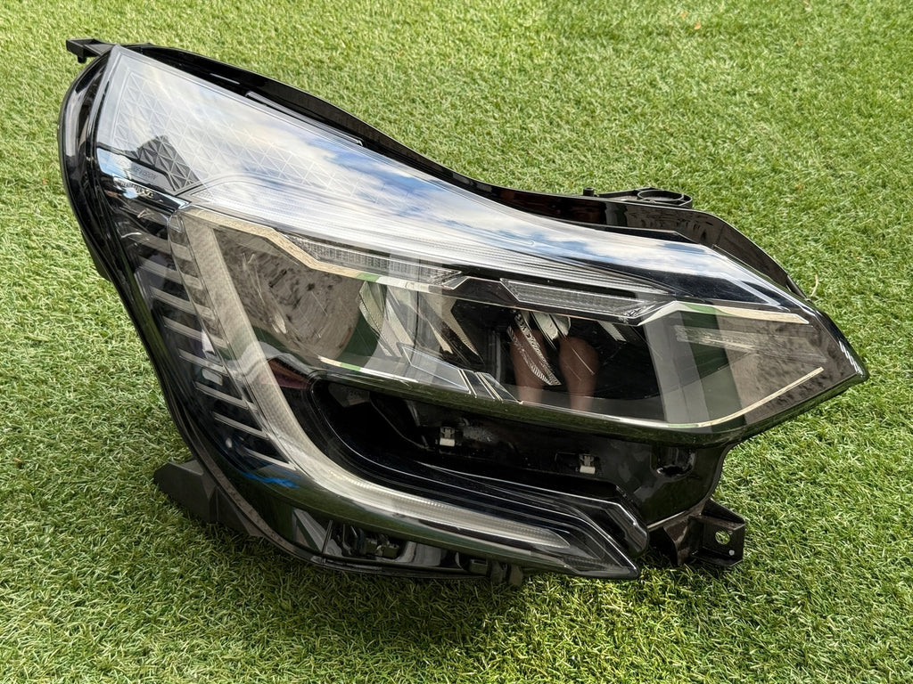 Frontscheinwerfer Renault Captur 260104525R Full LED Rechts Headlight SCH8318119629zl
