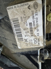 Load image into Gallery viewer, Frontscheinwerfer Renault Trafic 260602422R Links Scheinwerfer Headlight SCH4615530230lj