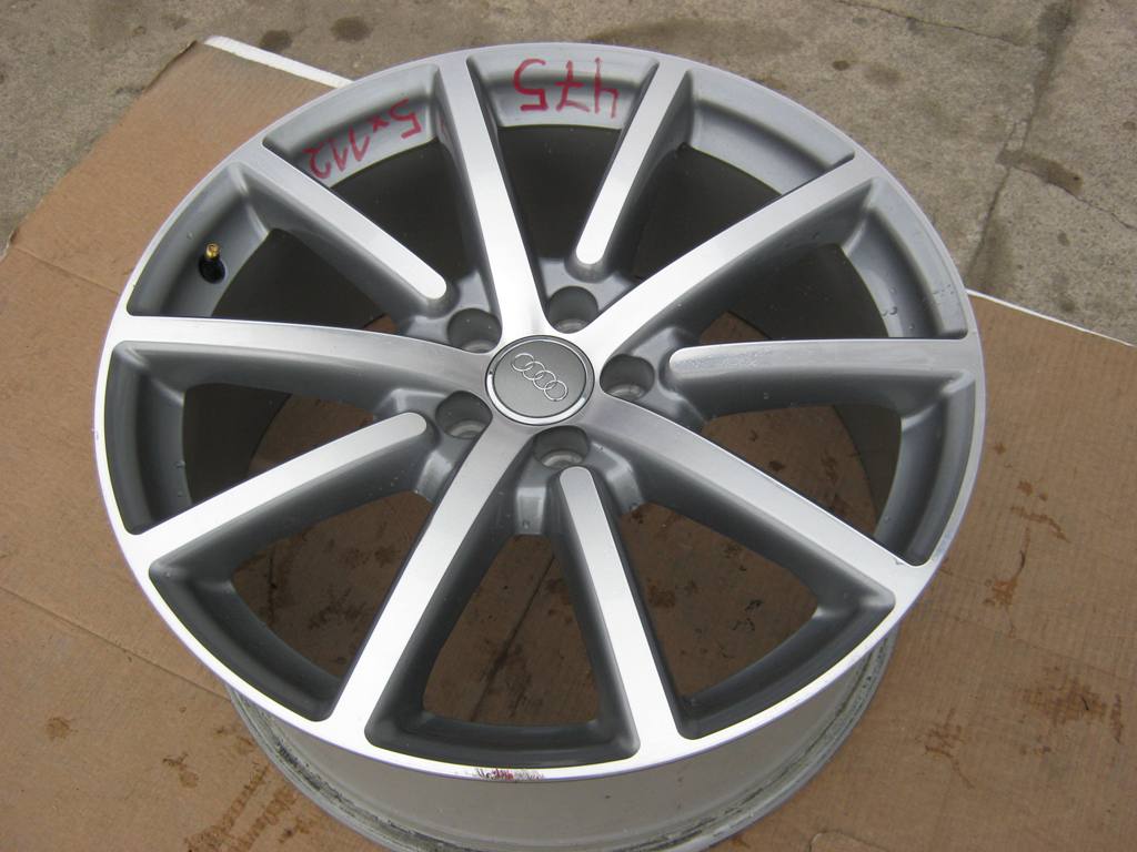 1x Alufelge 19 Zoll 8.5" 5x112 33ET 8R0071490A Audi Q5 Rim Wheel