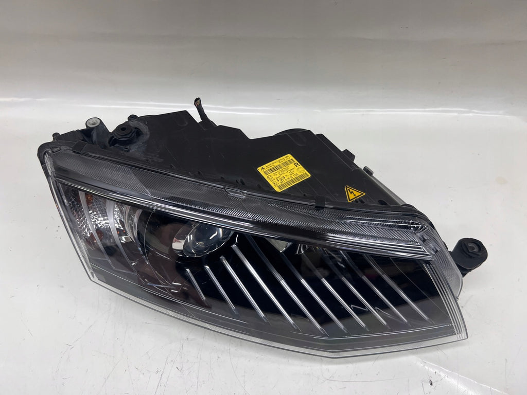 Frontscheinwerfer Skoda Octavia III 5E1941016B Xenon Rechts Headlight SCH5861937619lj