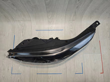 Laden Sie das Bild in den Galerie-Viewer, Frontscheinwerfer Kia Ceed J792121030 A60120210827 LED Links Headlight