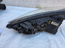 Load image into Gallery viewer, Frontscheinwerfer Hyundai I30 92102-A6060 Rechts Scheinwerfer Headlight SCH4817863532ir