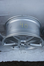 Load image into Gallery viewer, 4x Alufelge 18 Zoll 8.5" 5x112 48ET Glanz Silber A2124011302 Mercedes-Benz FEL2621481142kk
