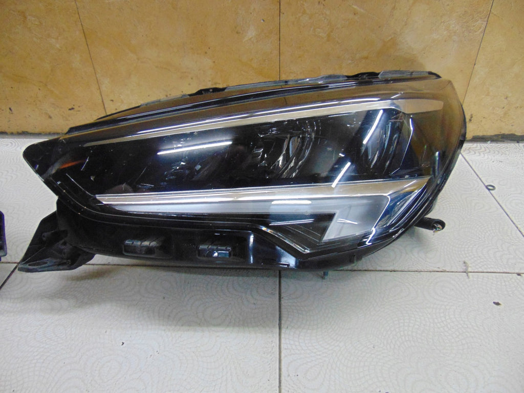 Frontscheinwerfer Opel Corsa F LED Ein Stück (Rechts oder Links) Headlight