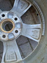 Laden Sie das Bild in den Galerie-Viewer, 1x Alufelge 17 Zoll 7.0" 5x112 45ET 5L0601025G Skoda Rim Wheel FEL2398670812xu