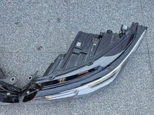 Laden Sie das Bild in den Galerie-Viewer, Frontscheinwerfer VW VIII 5H1941005 5H1941006 Ein Satz Scheinwerfer Headlight SCH9406148418cb