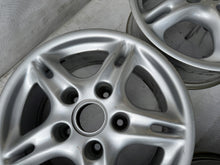 Laden Sie das Bild in den Galerie-Viewer, 4x Alufelge 16 Zoll 7.0&quot; 5x130 40ET Glanz Silber 99636211400 Porsche Boxster 986