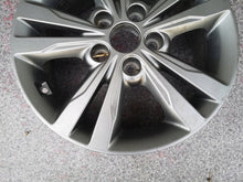 Load image into Gallery viewer, 1x Alufelge 16 Zoll 6.5&quot; 5x114.3 50ET 52910F2200 Hyundai Elantra Rim Wheel